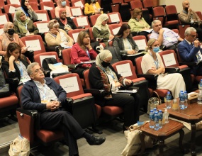 رعاية التنشئة المتكاملة ضمن إطار شمولي من منظور إنساني 