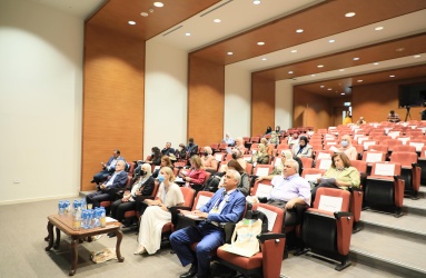 رعاية التنشئة المتكاملة ضمن إطار شمولي من منظور إنساني 