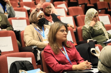 رعاية التنشئة المتكاملة ضمن إطار شمولي من منظور إنساني 