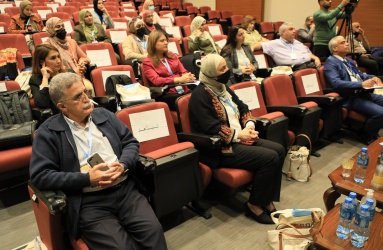 رعاية التنشئة المتكاملة ضمن إطار شمولي من منظور إنساني 